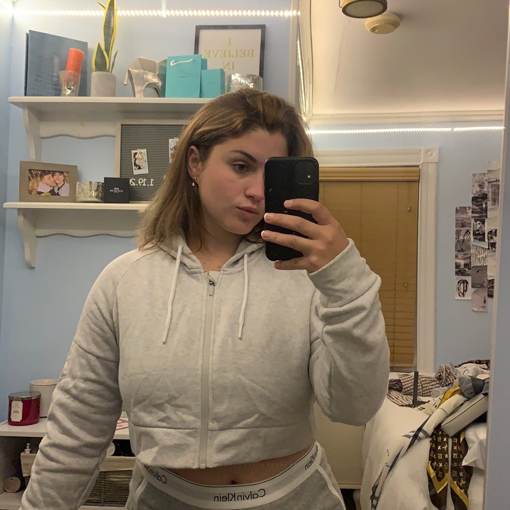 Gymshark cropped zip up hoodie!